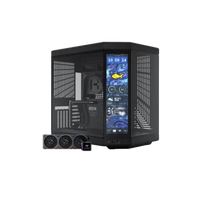 جهاز كمبيوتر للألعاب مزود ببطاقة رسومات GeForce RTX 5060ti، ومعالج Intel i5 من الجيل الرابع عشر، وذاكرة وصول عشوائي (RAM) سعة 16 جيجابايت من نوع DDR5، وقرص تخزين SSD سعة 1 تيرابايت، ونظام تبريد سائل. 